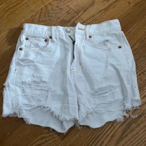 🔥white american eagle shorts